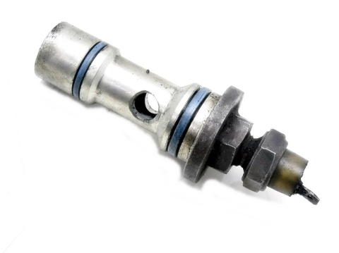 CZUJNIK OLEJU GAZELA GAZ LUBLIN ANDORIA 2.7 ADCR CZUJNIK OLEJU GAZELA GAZ LUBLIN ANDORIA 2.7 ADCR