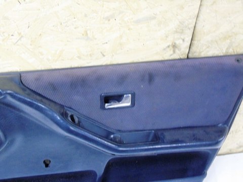 BOCZEK DRZWI PRAWY PRZÓD AUDI 80 B4 93 SEDAN BOCZEK DRZWI PRAWY PRZÓD AUDI 80 B4 93 SEDAN