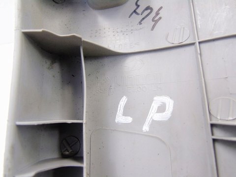 OSŁONA SŁUPKA LEWY PRZÓD HYUNDAI TUCSON I 2005 OSŁONA SŁUPKA LEWY PRZÓD HYUNDAI TUCSON I 2005