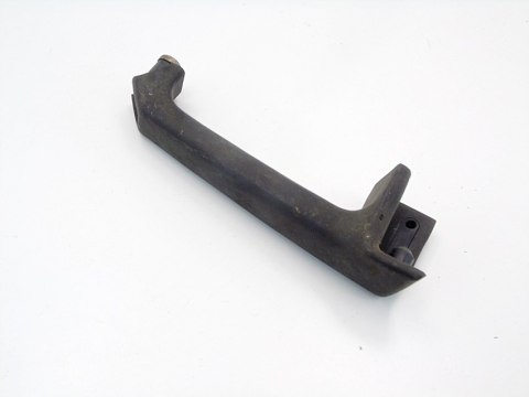 UCHWYT DRZWI PRAWYCH AUDI 80 B4 2.0 93 433867172B UCHWYT DRZWI PRAWYCH AUDI 80 B4 2.0 93 433867172B