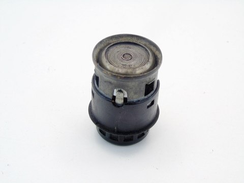 ZAPALNICZKA AUDI 80 B4 100 90 2.0 1993 ZAPALNICZKA AUDI 80 B4 100 90 2.0 1993
