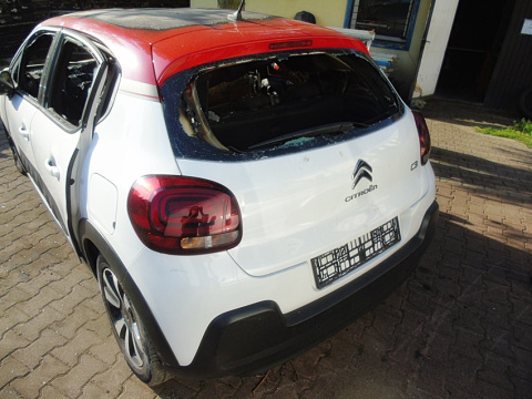 CITROEN C3 III NA CZĘŚCI 1.2 THP 110 2018R KLAPA DRZWI ĆWIARKTA TYŁ CITROEN C3 III NA CZĘŚCI 1.2 THP 110 2018R KLAPA DRZWI ĆWIARKTA TYŁ