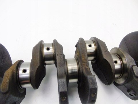 WAŁ KORBOWY 1.6 16V Z6 MAZDA 3 BK BL WAŁ KORBOWY 1.6 16V Z6 MAZDA 3 BK BL