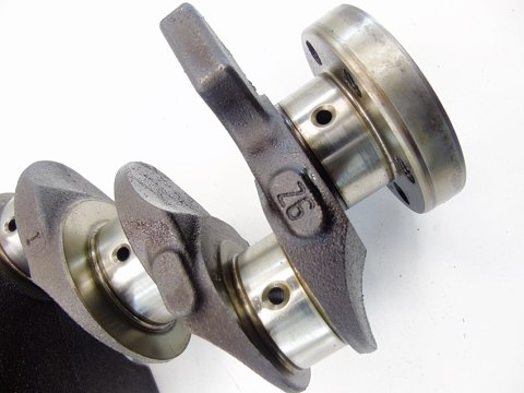 WAŁ KORBOWY 1.6 16V Z6 MAZDA 3 BK BL WAŁ KORBOWY 1.6 16V Z6 MAZDA 3 BK BL