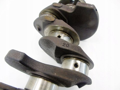 WAŁ KORBOWY 1.6 16V Z6 MAZDA 3 BK BL WAŁ KORBOWY 1.6 16V Z6 MAZDA 3 BK BL