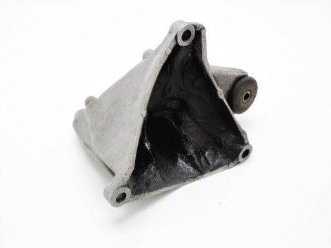 ŁAPA SILNIKA 1.8 T 20V TURBO PASSAT AUDI A4 A6 ŁAPA SILNIKA 1.8 T 20V TURBO PASSAT AUDI A4 A6