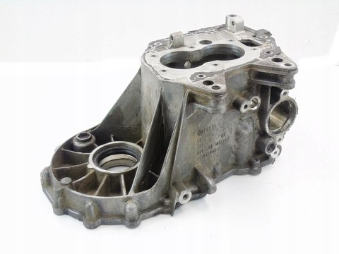OBUDOWA SKRZYNI JHG 1.4 TDI VW SKODA 02T301103AB OBUDOWA SKRZYNI JHG 1.4 TDI VW SKODA 02T301103AB