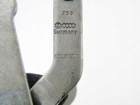 WIDEŁKI BIEGÓW JHG 1.4 TDI VW SKODA SEA 02U311562E WIDEŁKI BIEGÓW JHG 1.4 TDI VW SKODA SEA 02U311562E