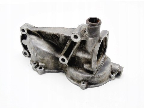 OBUDOWA POMPY WODY 1.8 T TURBO PASSAT AUDI A4 A6 OBUDOWA POMPY WODY 1.8 T TURBO PASSAT AUDI A4 A6