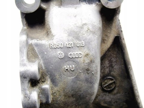 OBUDOWA POMPY WODY 1.8 T TURBO PASSAT AUDI A4 A6 OBUDOWA POMPY WODY 1.8 T TURBO PASSAT AUDI A4 A6