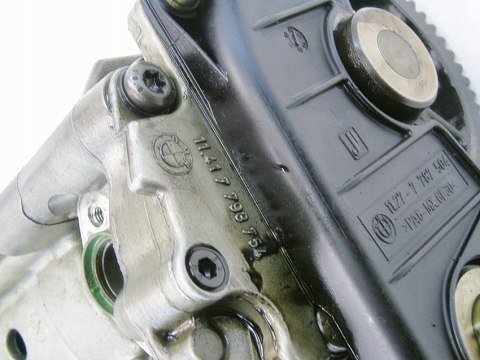 POMPA OLEJU 2.0 D BMW E46 E90 E60 E61 E87 E91 E83 POMPA OLEJU 2.0 D BMW E46 E90 E60 E61 E87 E91 E83