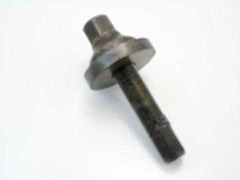 ŚRUBA KOŁA PASOWEGO 2.0 D BMW E46 E90 E60 E61 E87 ŚRUBA KOŁA PASOWEGO 2.0 D BMW E46 E90 E60 E61 E87