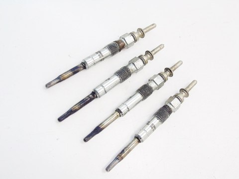 ŚWIECE ŻAROWE 2.0 D BMW E46 E90 E60 E61 E87 E91 ŚWIECE ŻAROWE 2.0 D BMW E46 E90 E60 E61 E87 E91