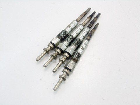 ŚWIECE ŻAROWE 2.0 D BMW E46 E90 E60 E61 E87 E91 ŚWIECE ŻAROWE 2.0 D BMW E46 E90 E60 E61 E87 E91