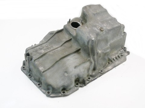 MISKA OLEJU 2.0 D N47 BMW E90 E91 E92 E87 E84 E81 MISKA OLEJU 2.0 D N47 BMW E90 E91 E92 E87 E84 E81