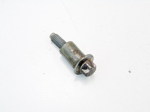 ŚRUBA POKRYWY 2.0D N47 BMW F10 F11 F30 F20 F21 F32 ŚRUBA POKRYWY 2.0D N47 BMW F10 F11 F30 F20 F21 F32