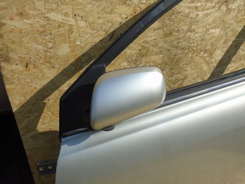 DRZWI LEWY PRZÓD TOYOTA AVENSIS T25 KOMBI 1C0 DRZWI LEWY PRZÓD TOYOTA AVENSIS T25 KOMBI 1C0