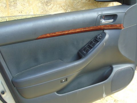 DRZWI LEWY PRZÓD TOYOTA AVENSIS T25 KOMBI 1C0 DRZWI LEWY PRZÓD TOYOTA AVENSIS T25 KOMBI 1C0
