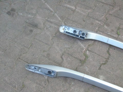 RELINGI DACHOWE ZAŚLEPKI TOYOTA AVENSIS T25 KOMBI RELINGI DACHOWE ZAŚLEPKI TOYOTA AVENSIS T25 KOMBI