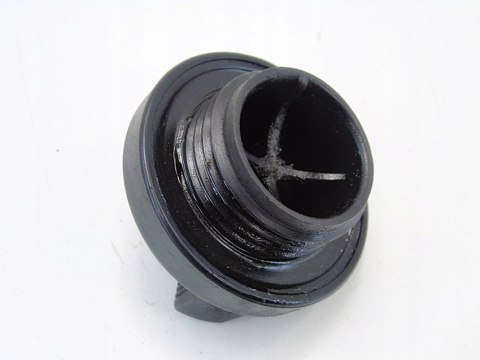 KOREK WLEWU OLEJU 2.0 VVTI AVENSIS T25 RAV 4 1AZ CALDINA ALLION OPA KOREK WLEWU OLEJU 2.0 VVTI AVENSIS T25 RAV 4 1AZ CALDINA ALLION OPA