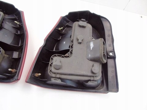 LAMPY TYŁ KPL LEWA PRAWA VOLKSWAGEN LUPO LAMPY TYŁ KPL LEWA PRAWA VOLKSWAGEN LUPO