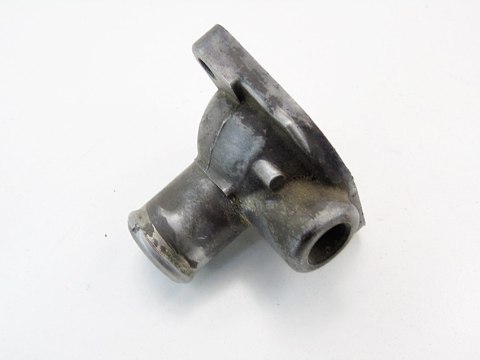 OBUDOWA TERMOSTATU KRÓCIEC WODY 1.0 16V VVTI TOYOTA YARIS I 1SZ OBUDOWA TERMOSTATU KRÓCIEC WODY 1.0 16V VVTI TOYOTA YARIS I 1SZ