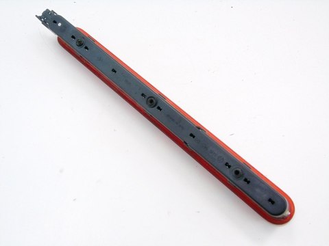 TRZECIE ŚWIATŁO STOP Z KLAPY VOLKSWAGEN LUPO 6H0945121 TRZECIE ŚWIATŁO STOP Z KLAPY VOLKSWAGEN LUPO 6H0945121