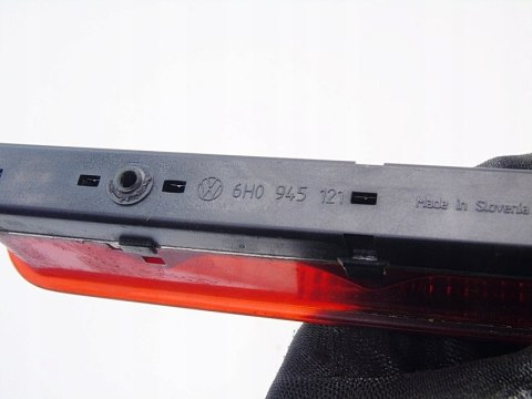 TRZECIE ŚWIATŁO STOP Z KLAPY VOLKSWAGEN LUPO 6H0945121 TRZECIE ŚWIATŁO STOP Z KLAPY VOLKSWAGEN LUPO 6H0945121