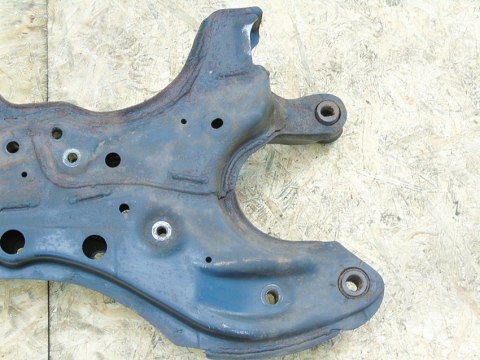 BELKA SANKI WÓZEK KOŁYSKA ZAWIESZENIA PRZÓD TOYOTA AVENSIS T25 03- BELKA SANKI WÓZEK KOŁYSKA ZAWIESZENIA PRZÓD TOYOTA AVENSIS T25 03-