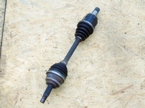 PÓŁOŚ NAPĘDOWA LEWA TOYOTA AVENSIS T25 03- 2.0 VVTI PÓŁOŚ NAPĘDOWA LEWA TOYOTA AVENSIS T25 03- 2.0 VVTI