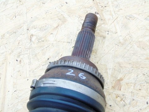 PÓŁOŚ NAPĘDOWA PRAWA TOYOTA AVENSIS T25 03- 2.0 VVTI PÓŁOŚ NAPĘDOWA PRAWA TOYOTA AVENSIS T25 03- 2.0 VVTI