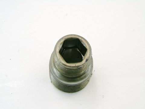 ŚRUBA FILTRA OLEJU 2.0 VVTI AVENSIS T25 RAV 4 1AZ CALDINA ALLION OPA ŚRUBA FILTRA OLEJU 2.0 VVTI AVENSIS T25 RAV 4 1AZ CALDINA ALLION OPA