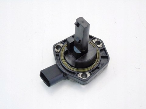 CZUJNIK POZIOMU OLEJU 2.0 20V PASSAT B5.5 AUDI A4 B6 B7 A6 1J0907660B CZUJNIK POZIOMU OLEJU 2.0 20V PASSAT B5.5 AUDI A4 B6 B7 A6 1J0907660B
