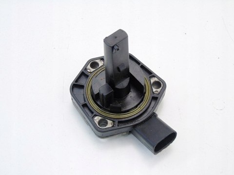 CZUJNIK POZIOMU OLEJU 2.0 20V PASSAT B5.5 AUDI A4 B6 B7 A6 1J0907660B CZUJNIK POZIOMU OLEJU 2.0 20V PASSAT B5.5 AUDI A4 B6 B7 A6 1J0907660B