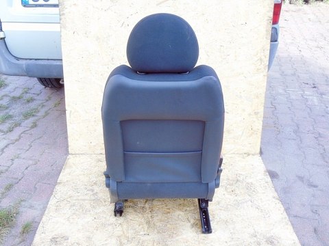 FOTEL LEWY PRZÓD KIEROWCY CITROEN C2 VTR 2005 EXYB FOTEL LEWY PRZÓD KIEROWCY CITROEN C2 VTR 2005 EXYB