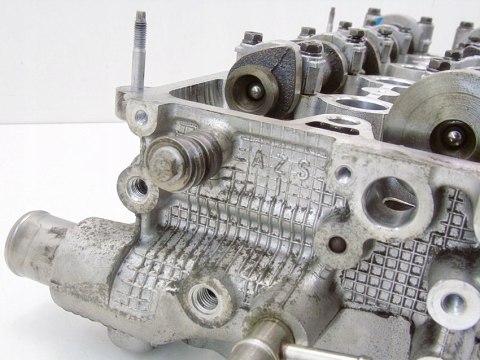 GŁOWICA Z WAŁKAMI 2.0 VVTI AVENSIS T25 RAV 4 1AZ CALDINA ALLION OPA GŁOWICA Z WAŁKAMI 2.0 VVTI AVENSIS T25 RAV 4 1AZ CALDINA ALLION OPA