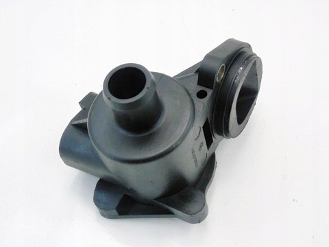 OBUDOWA TERMOSTATU KRÓCIEC 2.0 20V PASSAT B5.5 AUDI A4 B6 B7 A6 OBUDOWA TERMOSTATU KRÓCIEC 2.0 20V PASSAT B5.5 AUDI A4 B6 B7 A6