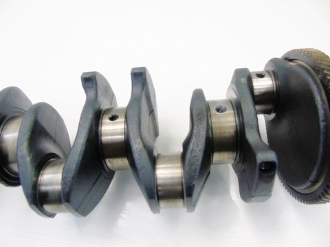 WAŁ KORBOWY 2.0 D BMW E46 E90 E91 E60 E61 E87 E83 7793901 M47 WAŁ KORBOWY 2.0 D BMW E46 E90 E91 E60 E61 E87 E83 7793901 M47