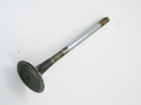 ZAWÓR WYDECHOWY 2.0 20V PASSAT B5.5 AUDI A4 B6 B7 A6 C5 ALT ZAWÓR WYDECHOWY 2.0 20V PASSAT B5.5 AUDI A4 B6 B7 A6 C5 ALT
