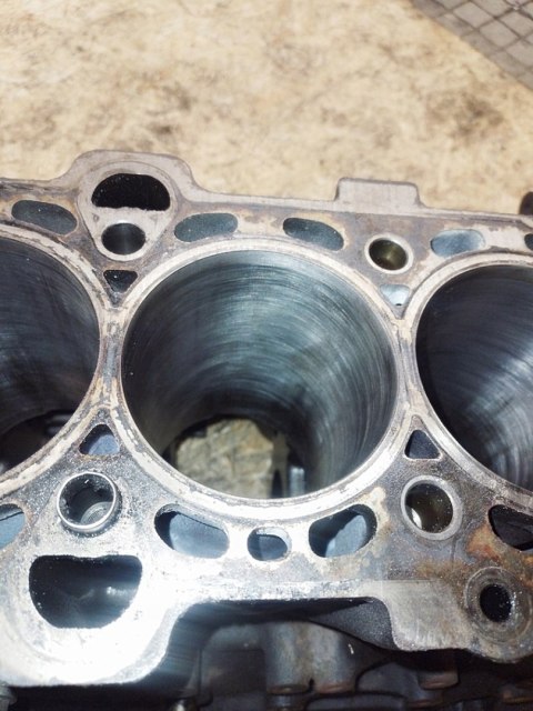 BLOK SILNIKA 7786664 2.0 D BMW E46 E90 E91 E60 E61 E87 E83 X3 M47D20 204D4 BLOK SILNIKA 7786664 2.0 D BMW E46 E90 E91 E60 E61 E87 E83 X3 M47D20 204D4