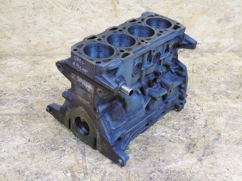 BLOK SILNIKA Z19DT 55196611 1.9 CDTI ASTRA H VECTRA C 156 147 SIGNUM ZAFIRA BLOK SILNIKA Z19DT 55196611 1.9 CDTI ASTRA H VECTRA C 156 147 SIGNUM ZAFIRA