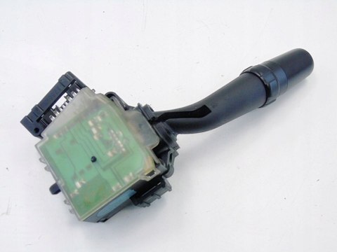 PRZEŁĄCZNIK WŁĄCZNIK WYCIERACZEK TOYOTA AVENSIS T25 2.0 VVTI PRZEŁĄCZNIK WŁĄCZNIK WYCIERACZEK TOYOTA AVENSIS T25 2.0 VVTI