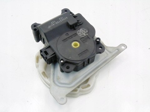 SILNIKCZEK NASTAWNIAK NAGRZEWNICY TOYOTA AVENSIS T25 03- AE063700-8610 SILNIKCZEK NASTAWNIAK NAGRZEWNICY TOYOTA AVENSIS T25 03- AE063700-8610