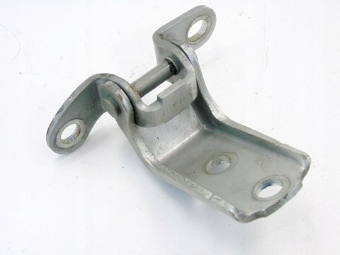 ZAWIAS DRZWI PRAWY TYŁ GÓRA 1C0 TOYOTA AVENSIS T25 03- KOMBI ZAWIAS DRZWI PRAWY TYŁ GÓRA 1C0 TOYOTA AVENSIS T25 03- KOMBI