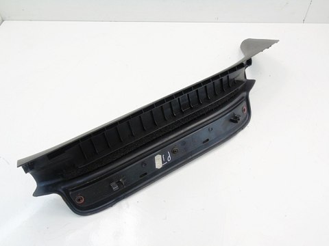 LISTWA PROGOWA PRAWY TYŁ TOYOTA AVENSIS T25 03- KOMBI 67917-05040 LISTWA PROGOWA PRAWY TYŁ TOYOTA AVENSIS T25 03- KOMBI 67917-05040