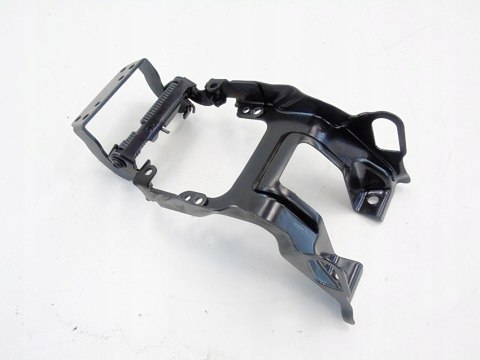 MECHANIZM ZAWIASY PODNOSZENIA PODŁOKIETNIKA TOYOTA AVENSIS T25 03- MECHANIZM ZAWIASY PODNOSZENIA PODŁOKIETNIKA TOYOTA AVENSIS T25 03-