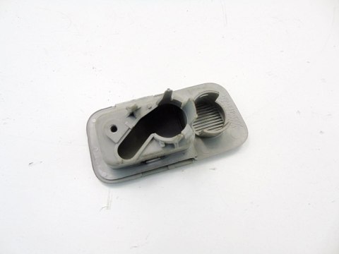 OSŁONA HACZYKA ROLETY ŻALUZJI TOYOTA AVENSIS T25 03- 64234-05051 OSŁONA HACZYKA ROLETY ŻALUZJI TOYOTA AVENSIS T25 03- 64234-05051