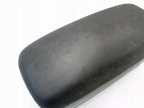 PODŁOKIETNIK SCHOWEK PANELU ŚRODKOWEGO TOYOTA AVENSIS T25 03- KOMBI PODŁOKIETNIK SCHOWEK PANELU ŚRODKOWEGO TOYOTA AVENSIS T25 03- KOMBI