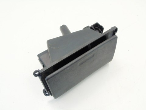 SCHOWEK PANELU ŚRODKOWEGO TOYOTA AVENSIS T25 03- KOMBI 55630-05010 SCHOWEK PANELU ŚRODKOWEGO TOYOTA AVENSIS T25 03- KOMBI 55630-05010