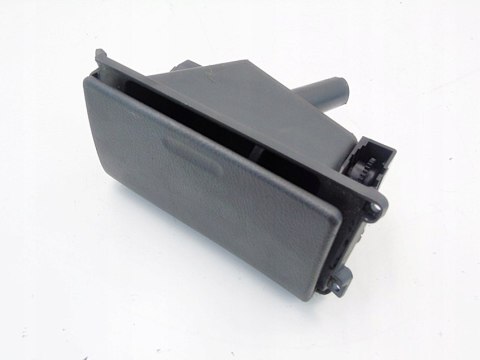 SCHOWEK PANELU ŚRODKOWEGO TOYOTA AVENSIS T25 03- KOMBI 55630-05010 SCHOWEK PANELU ŚRODKOWEGO TOYOTA AVENSIS T25 03- KOMBI 55630-05010